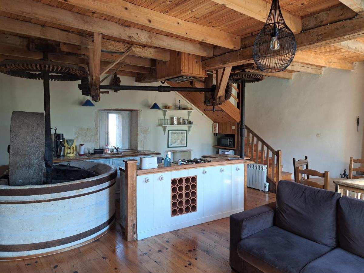Le Moulin Etourneau - 3 Gites Avec 2 Piscines Champagnac  Exterior foto